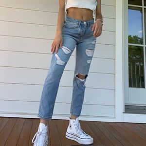 medium wash boyfriend jeans